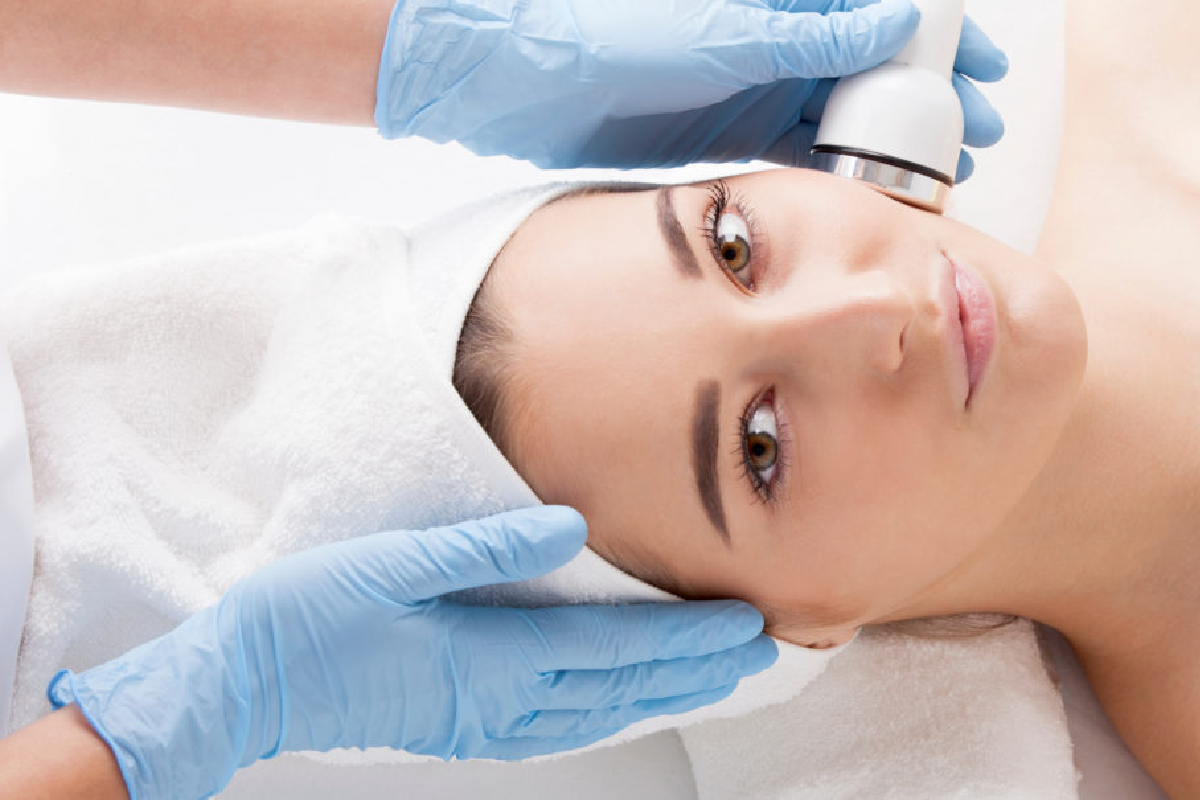 جوانسازی پوست با روش  های غیرجراحی در هرمزگان ( فیلر، بوتاکس و پی آر پی )