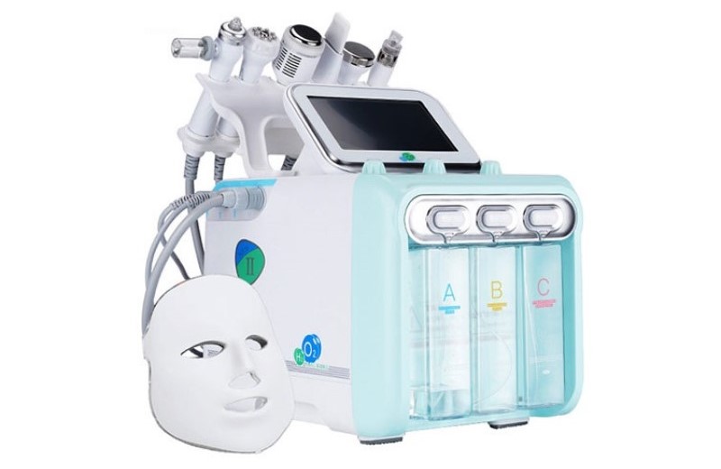 Hydrafacial چیست و چرا به محبوب  ترین فیشیال دنیا تبدیل شده؟